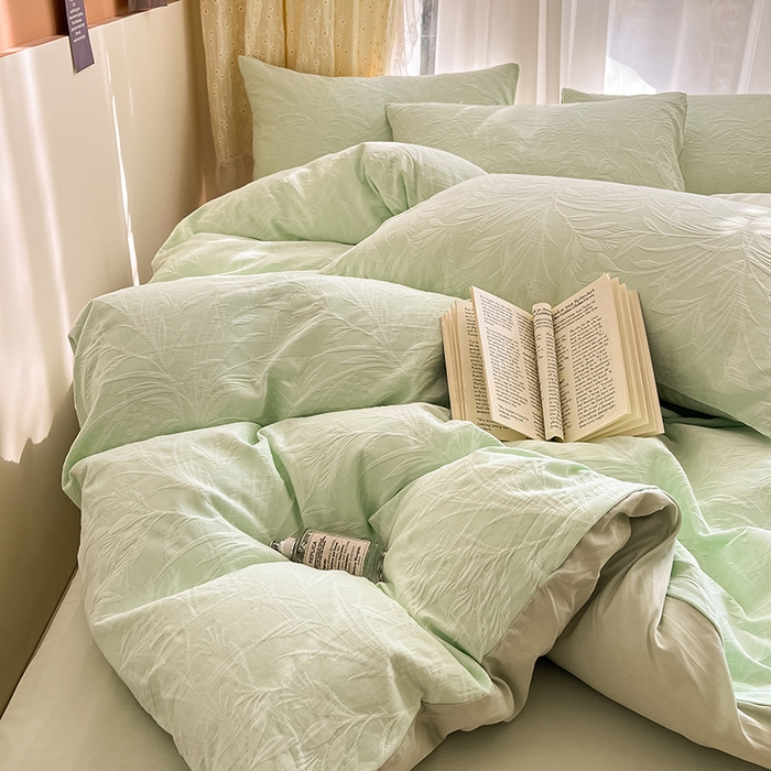 91家纺网 家纺一手货源 找家纺 琪格格纺织 2026新款60s纯棉加厚三层纱系列四件套 三层纱 芳草浅绿