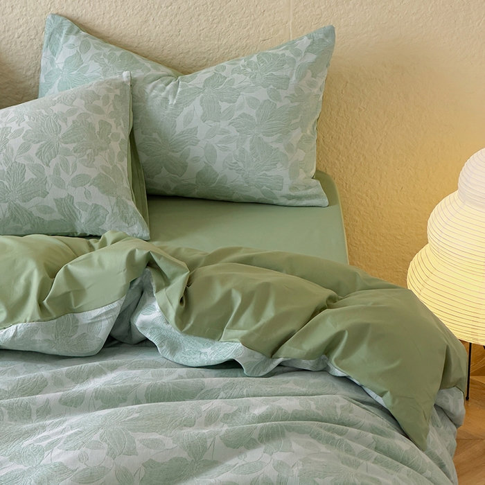 91家纺网 家纺一手货源 找家纺 琪格格纺织 2026新款60s纯棉加厚三层纱系列四件套 三层纱 唐顿庄园-绿