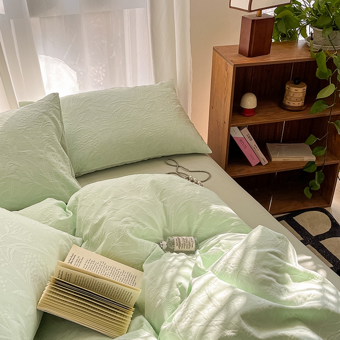 91家纺网 家纺一手货源 找家纺 琪格格纺织 2026新款60s纯棉加厚三层纱系列四件套 三层纱 芳草浅绿