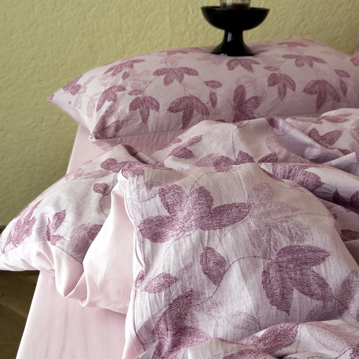 91家纺网 家纺一手货源 找家纺 琪格格纺织 2026新款60s纯棉加厚三层纱系列四件套 三层纱 枫韵-紫