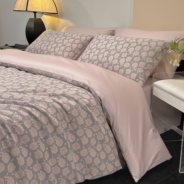 91家纺网 家纺一手货源 找家纺 琪格格纺织 2026新款60s纯棉加厚三层纱系列四件套 三层纱 玫瑰锦簇