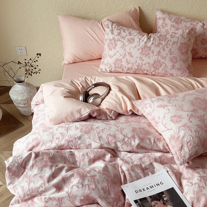 91家纺网 家纺一手货源 找家纺 琪格格纺织 2026新款60s纯棉加厚三层纱系列四件套 三层纱 胧月-粉