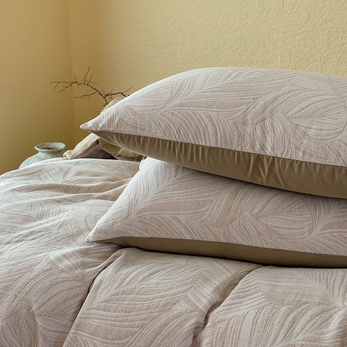 91家纺网 家纺一手货源 找家纺 琪格格纺织 2026新款60s纯棉加厚三层纱系列四件套 三层纱 叶舞