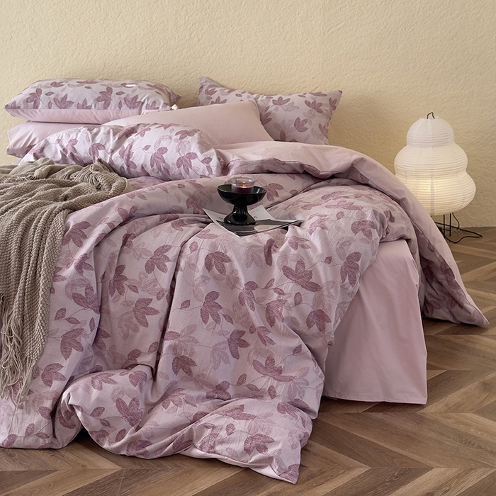 91家纺网 家纺一手货源 找家纺 琪格格纺织 2026新款60s纯棉加厚三层纱系列四件套 三层纱 枫韵-紫