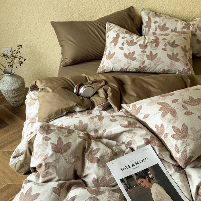 91家纺网 家纺一手货源 找家纺 琪格格纺织 2026新款60s纯棉加厚三层纱系列四件套 三层纱 枫韵-咖