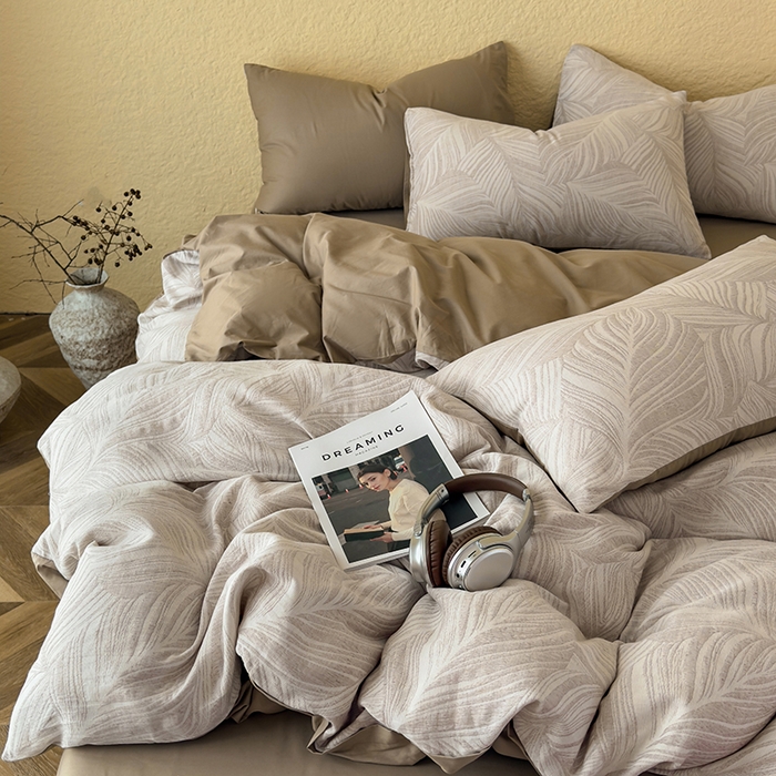 91家纺网 家纺一手货源 找家纺 琪格格纺织 2026新款60s纯棉加厚三层纱系列四件套 三层纱 叶舞