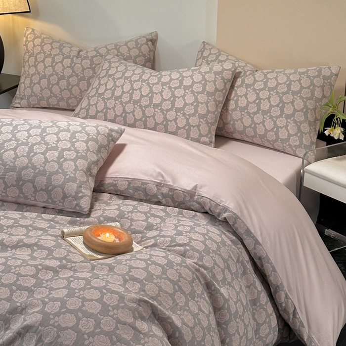 91家纺网 家纺一手货源 找家纺 琪格格纺织 2026新款60s纯棉加厚三层纱系列四件套 三层纱 玫瑰锦簇