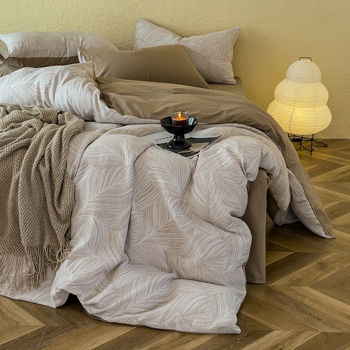 91家纺网 家纺一手货源 找家纺 琪格格纺织 2026新款60s纯棉加厚三层纱系列四件套 三层纱 叶舞