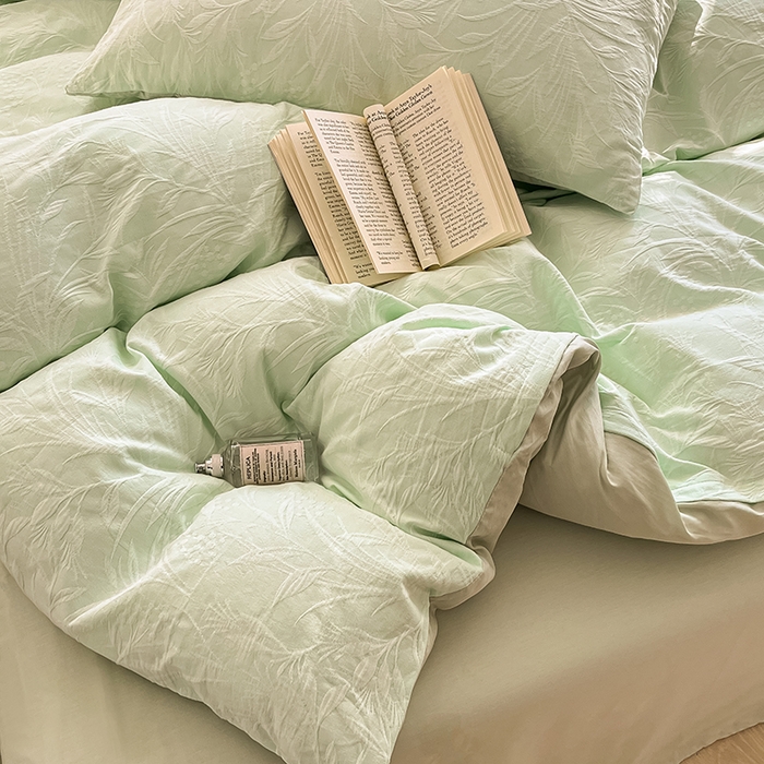 91家纺网 家纺一手货源 找家纺 琪格格纺织 2026新款60s纯棉加厚三层纱系列四件套 三层纱 芳草浅绿