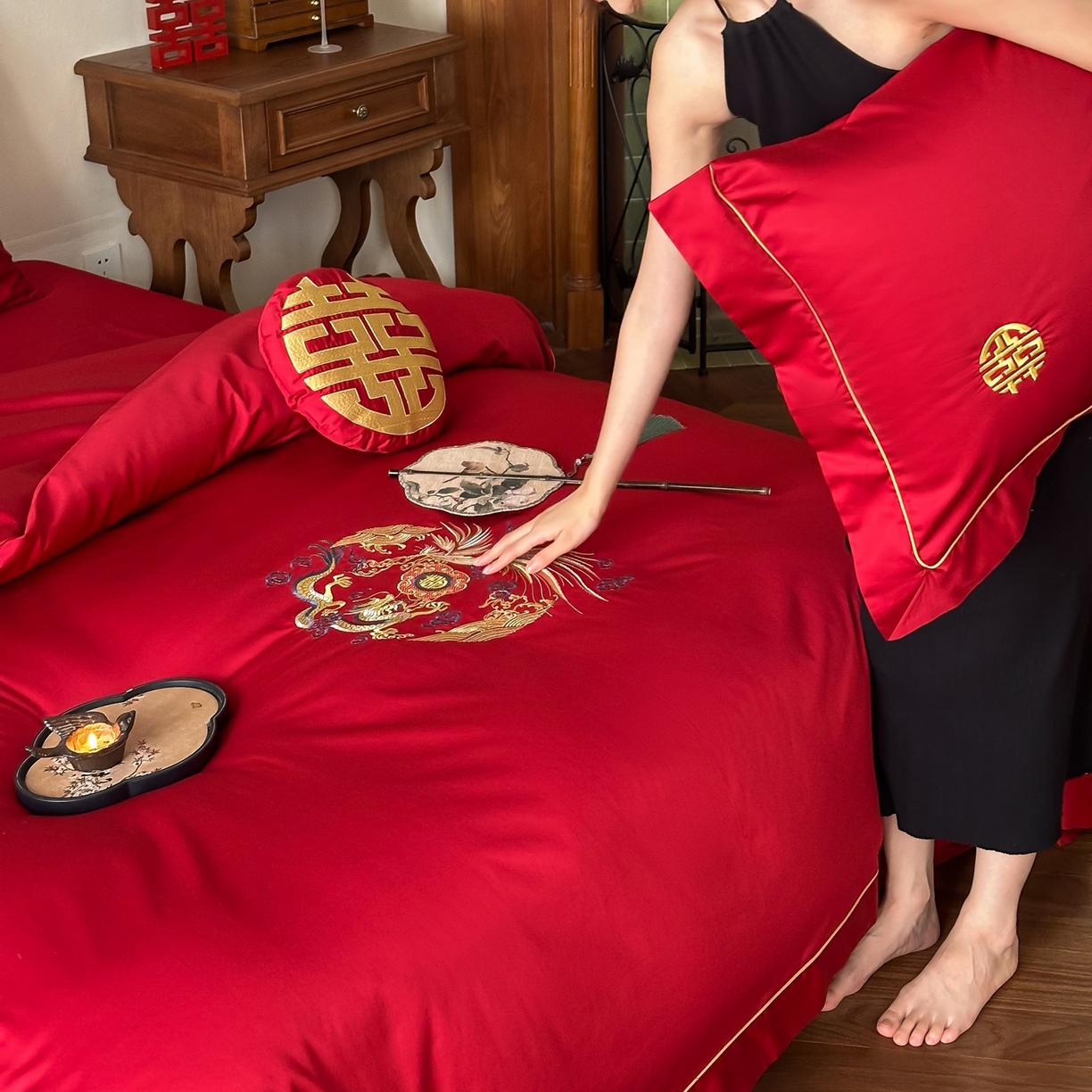 91家纺网 家纺一手货源 找家纺 （总）西西家居 2026春夏新款大红婚庆100支长绒棉纯棉四件套-龙凤呈祥