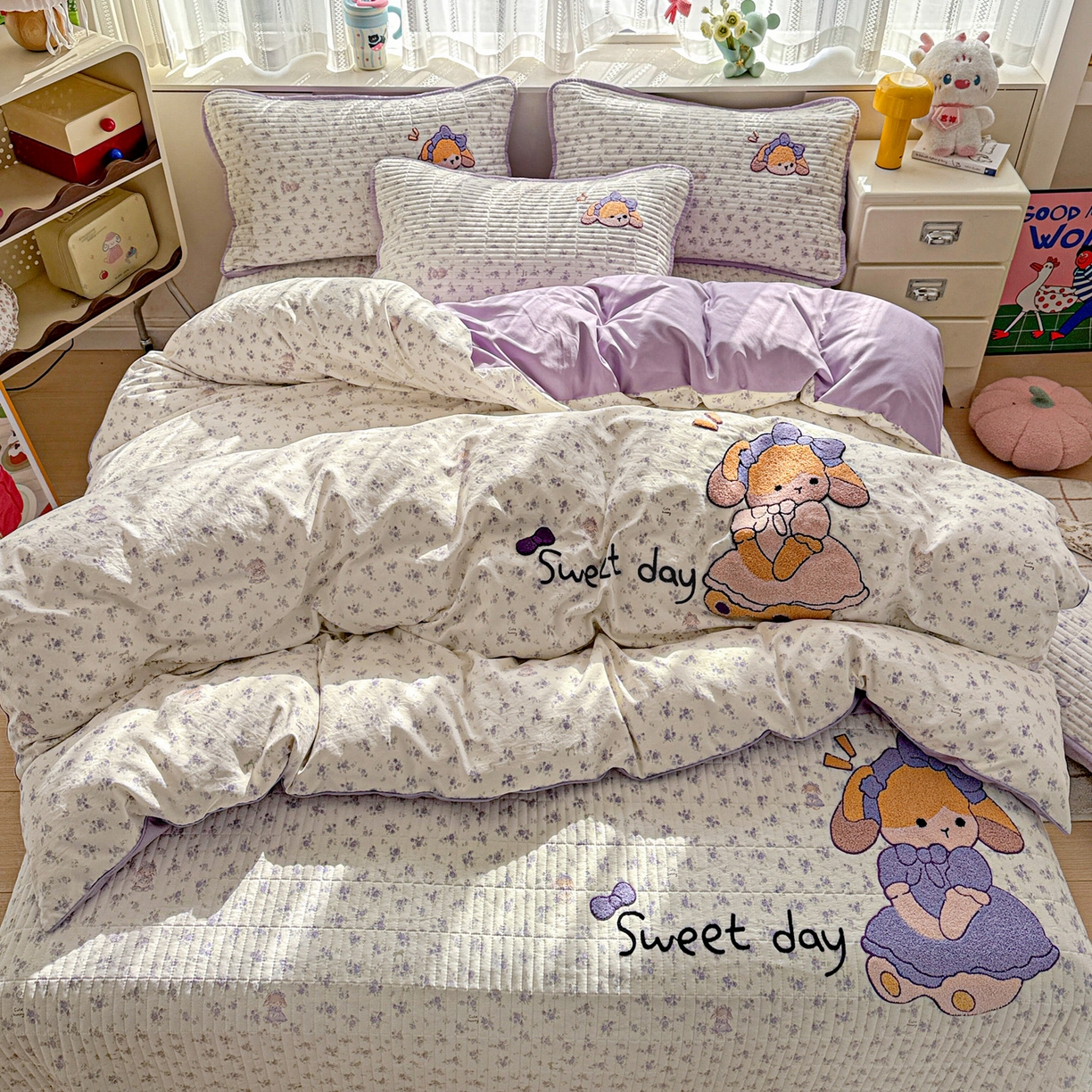 91家纺网 家纺一手货源 找家纺 富米莱（原臻工厂） 2026新款古法仿棉毛巾绣夹棉床盖床垫床褥床笠一四季款系列 安妮女孩