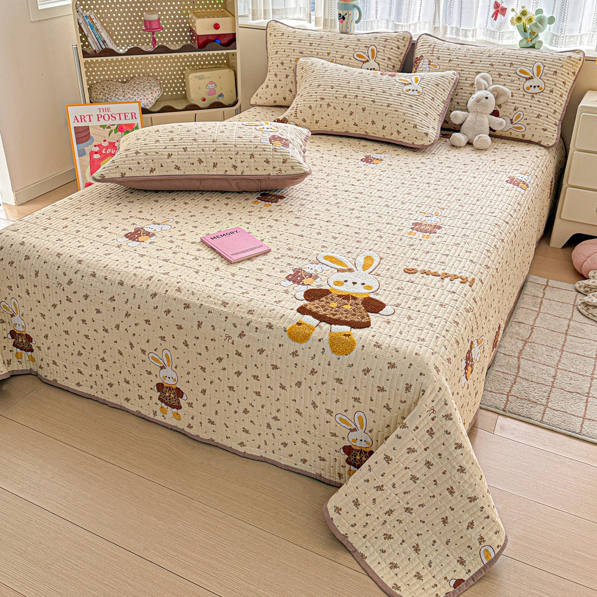 91家纺网 家纺一手货源 找家纺 富米莱（原臻工厂） 2026新款古法仿棉毛巾绣夹棉床盖床垫床褥床笠一四季款系列 嗨嗨兔