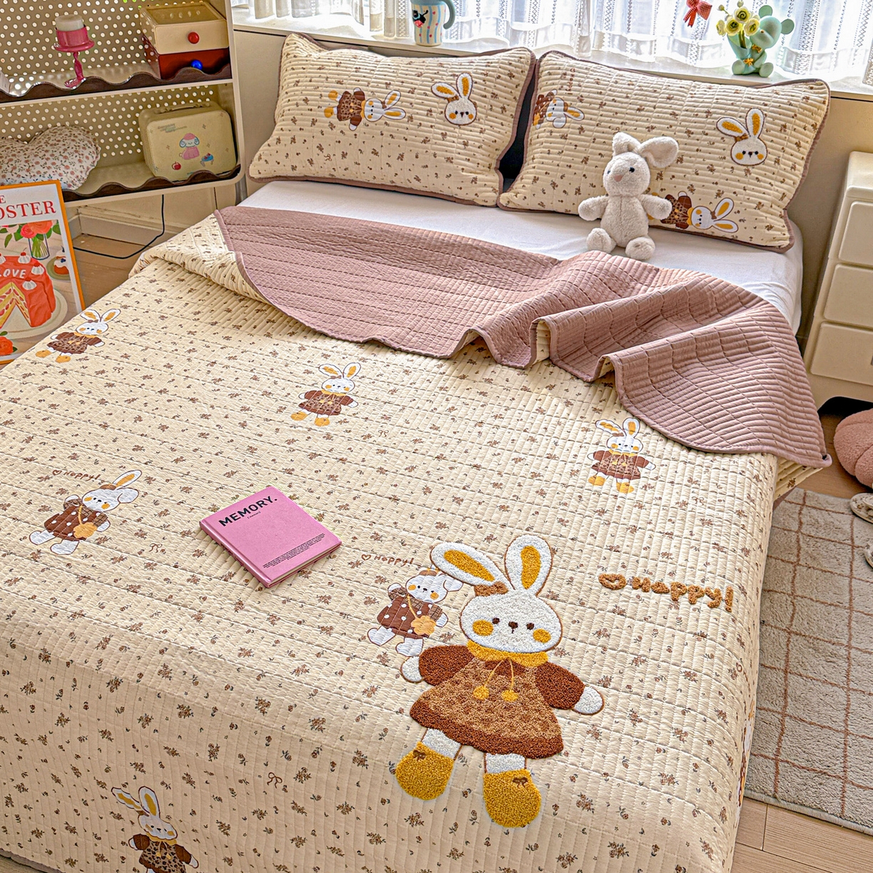 91家纺网 家纺一手货源 找家纺 富米莱（原臻工厂） 2026新款古法仿棉毛巾绣夹棉床盖床垫床褥床笠一四季款系列 嗨嗨兔