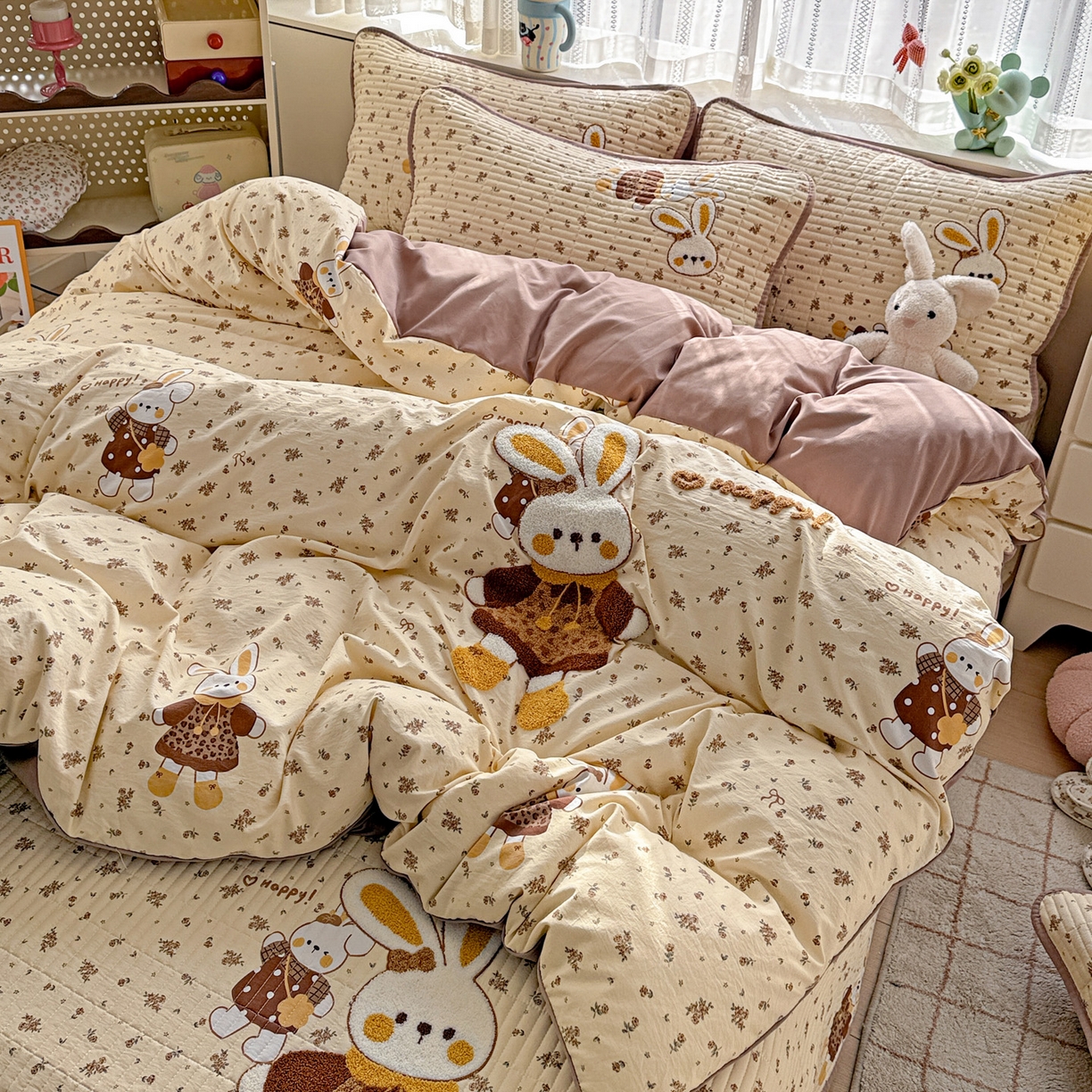 91家纺网 家纺一手货源 找家纺 富米莱（原臻工厂） 2026新款古法仿棉毛巾绣夹棉床盖床垫床褥床笠一四季款系列 嗨嗨兔