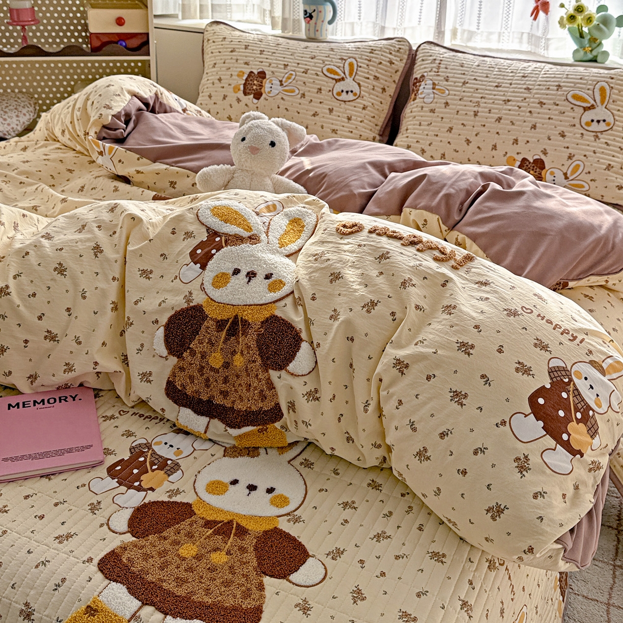 91家纺网 家纺一手货源 找家纺 富米莱（原臻工厂） 2026新款古法仿棉毛巾绣夹棉床盖床垫床褥床笠一四季款系列 嗨嗨兔