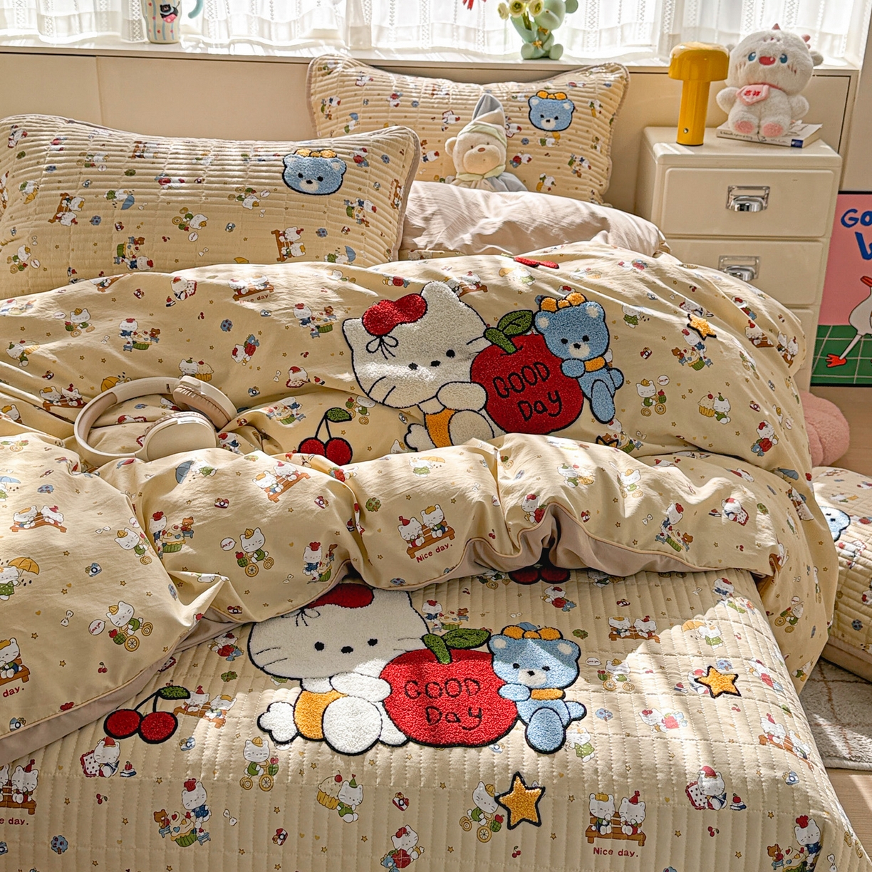 91家纺网 家纺一手货源 找家纺 富米莱（原臻工厂） 2026新款古法仿棉毛巾绣夹棉床盖床垫床褥床笠一四季款系列 梦幻乐园