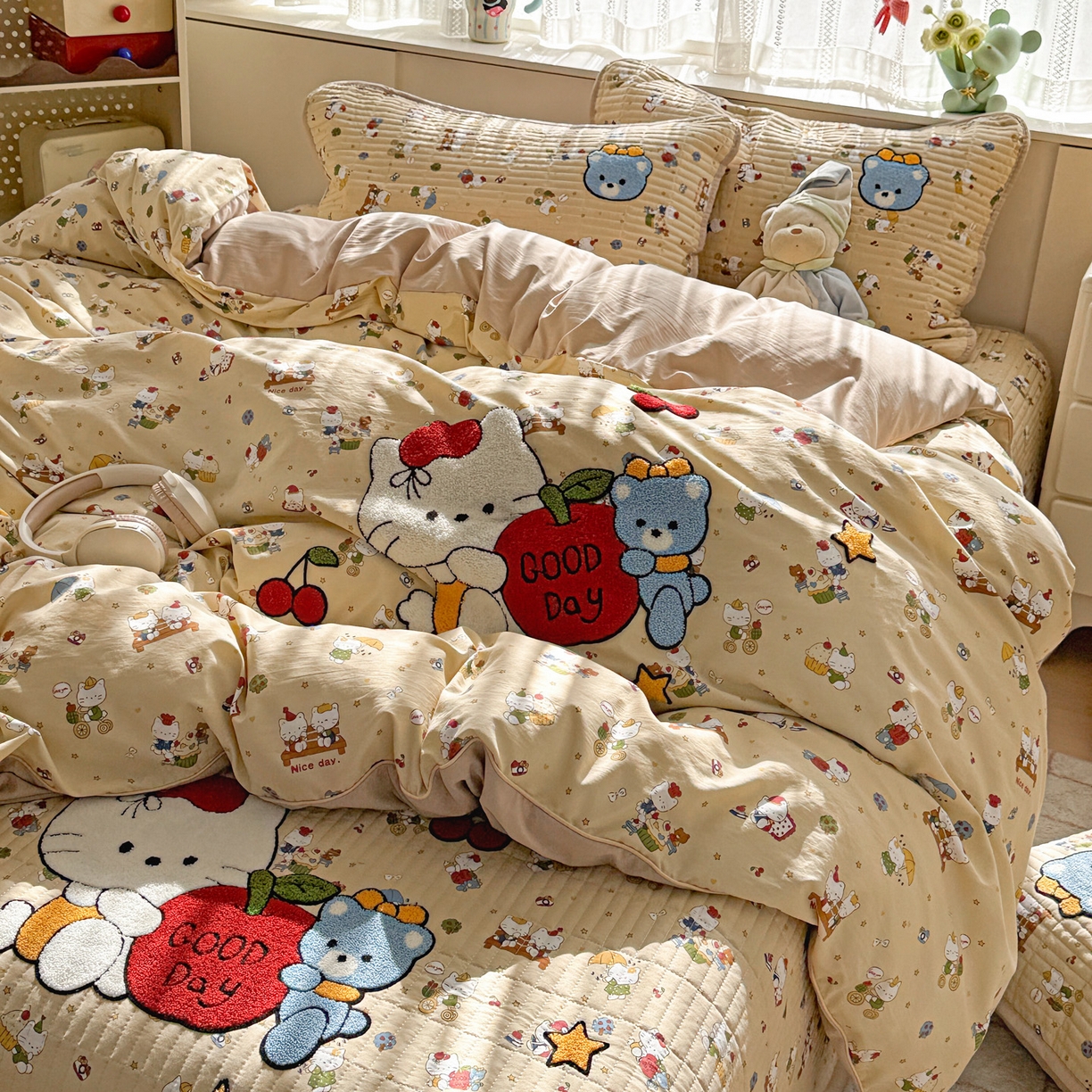 91家纺网 家纺一手货源 找家纺 富米莱（原臻工厂） 2026新款古法仿棉毛巾绣夹棉床盖床垫床褥床笠一四季款系列 梦幻乐园