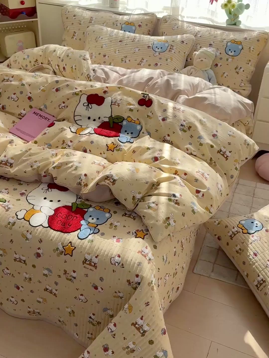 91家纺网 家纺一手货源 找家纺 富米莱（原臻工厂） 2026新款古法仿棉毛巾绣夹棉床盖床垫床褥床笠一四季款系列 梦幻乐园