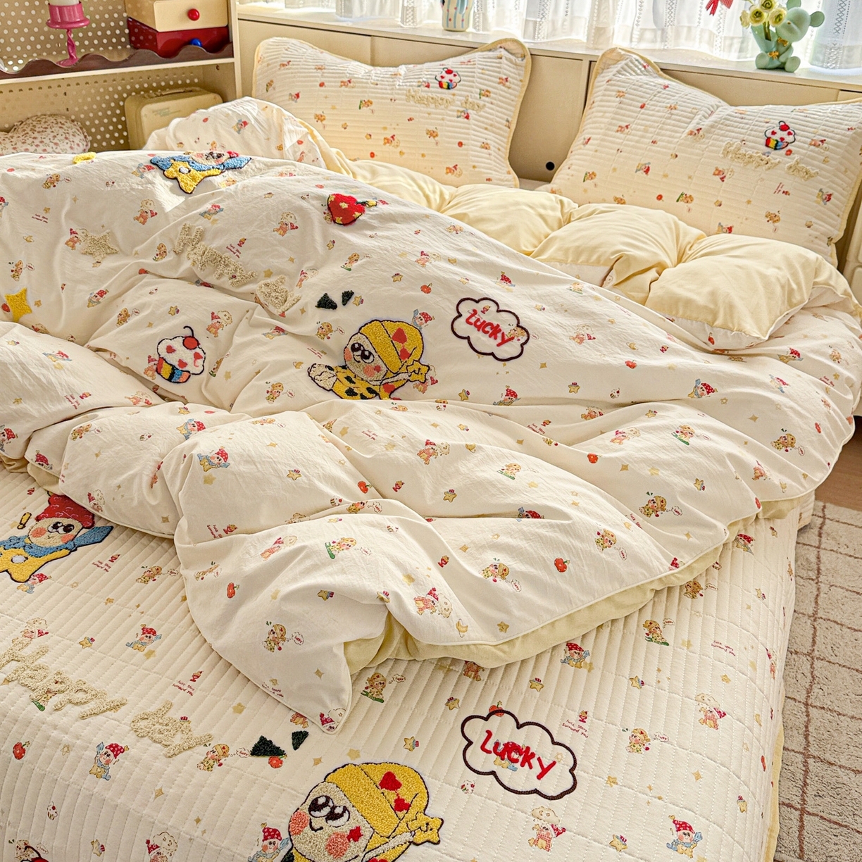 91家纺网 家纺一手货源 找家纺 富米莱（原臻工厂） 2026新款古法仿棉毛巾绣夹棉床盖床垫床褥床笠一四季款系列 星星伙伴