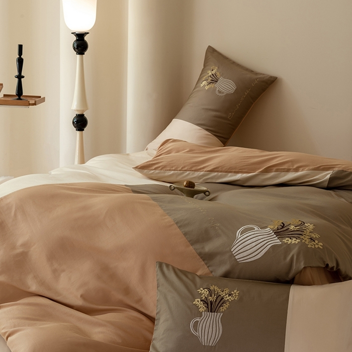 91家纺网 家纺一手货源 找家纺 波比可可 2026新款50s长绒棉纯棉全棉居家轻奢四件套-款式三 英伦时刻