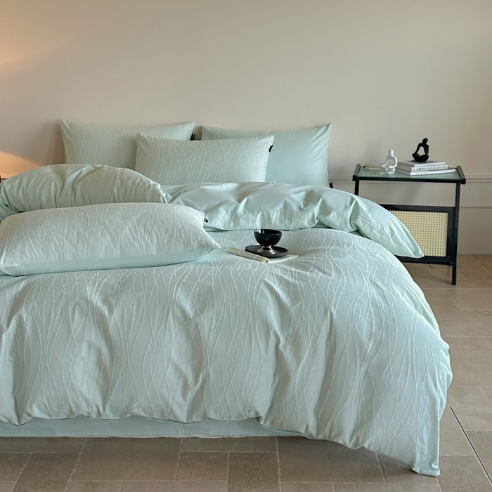 91家纺网 家纺一手货源 找家纺 卧趣家纺 2026新款A类60S贡缎提花全棉四件套 蝶梦-绿