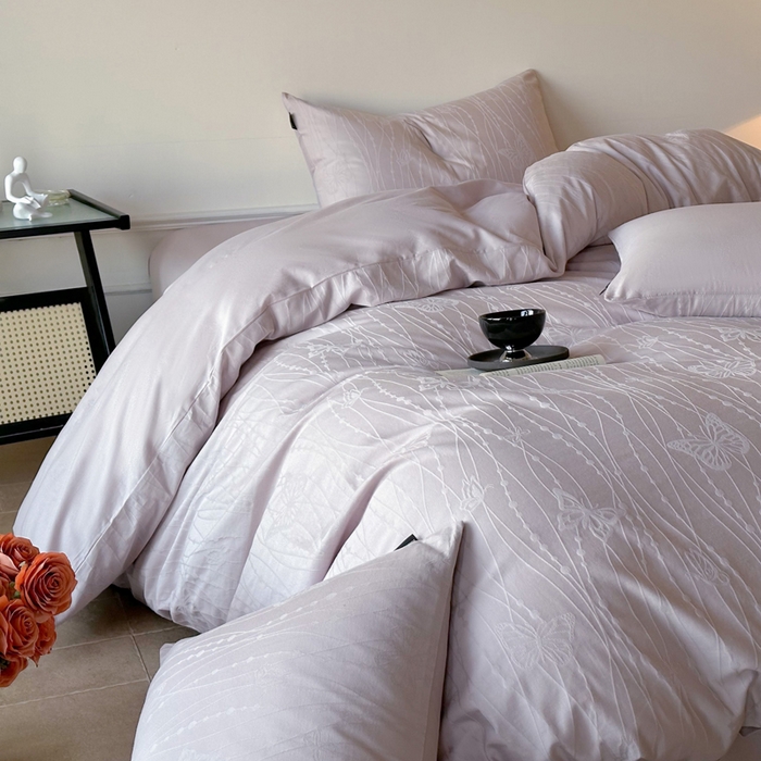 91家纺网 家纺一手货源 找家纺 卧趣家纺 2026新款A类60S贡缎提花全棉四件套 蝶梦-紫