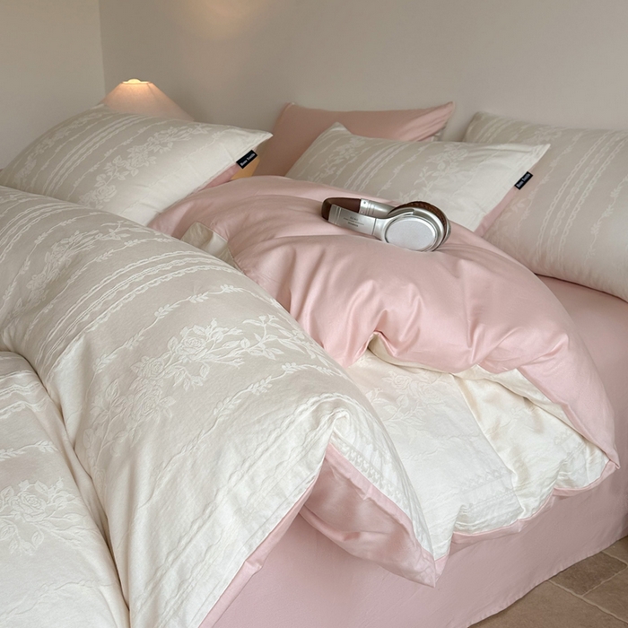 卧趣家纺 2026新款A类60S贡缎提花全棉四件套 花漾甜心-米