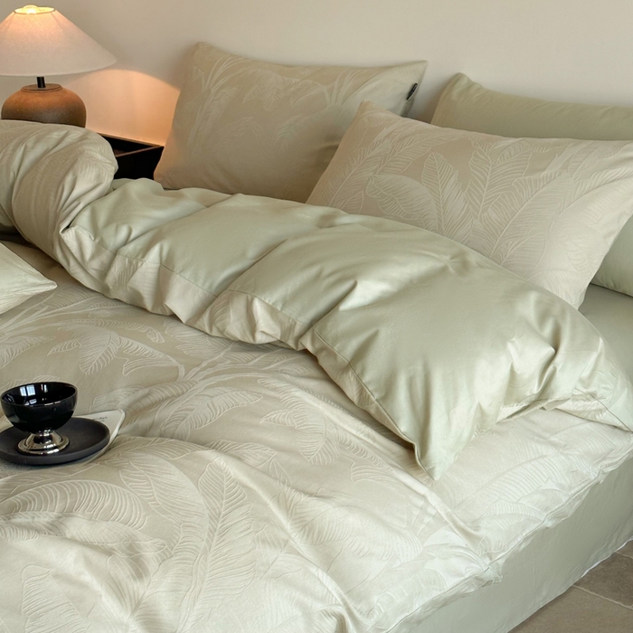 91家纺网 家纺一手货源 找家纺 卧趣家纺 2026新款A类60S贡缎提花全棉四件套 蕉野-奶绿