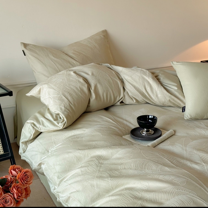 91家纺网 家纺一手货源 找家纺 卧趣家纺 2026新款A类60S贡缎提花全棉四件套 蕉野-奶绿