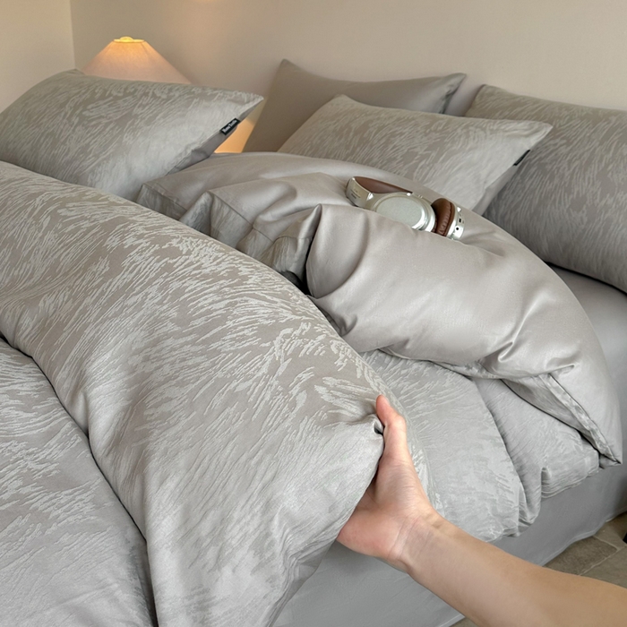 91家纺网 家纺一手货源 找家纺 卧趣家纺 2026新款A类60S贡缎提花全棉四件套 克拉拉-灰