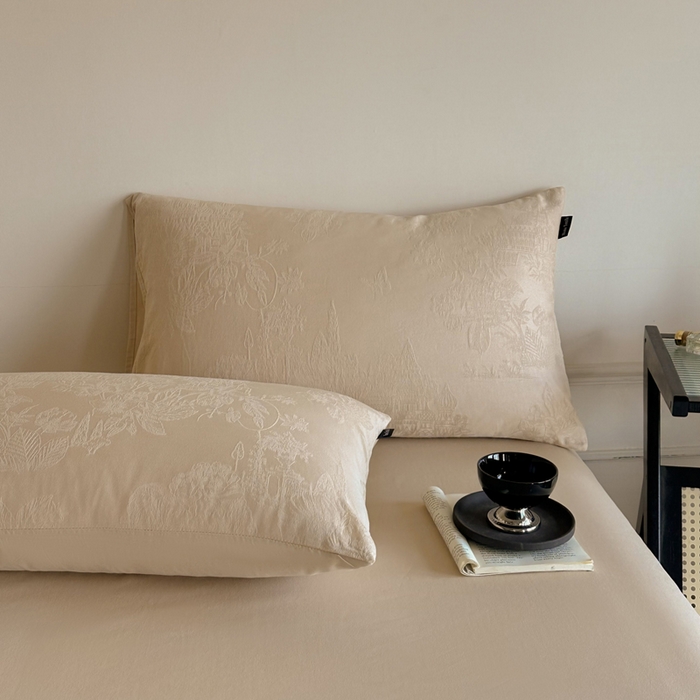 91家纺网 家纺一手货源 找家纺 卧趣家纺 2026新款A类60S贡缎提花全棉四件套 梦幻城堡