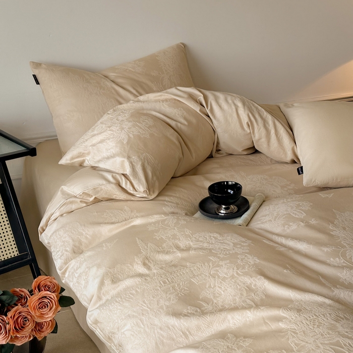 91家纺网 家纺一手货源 找家纺 卧趣家纺 2026新款A类60S贡缎提花全棉四件套 梦幻城堡