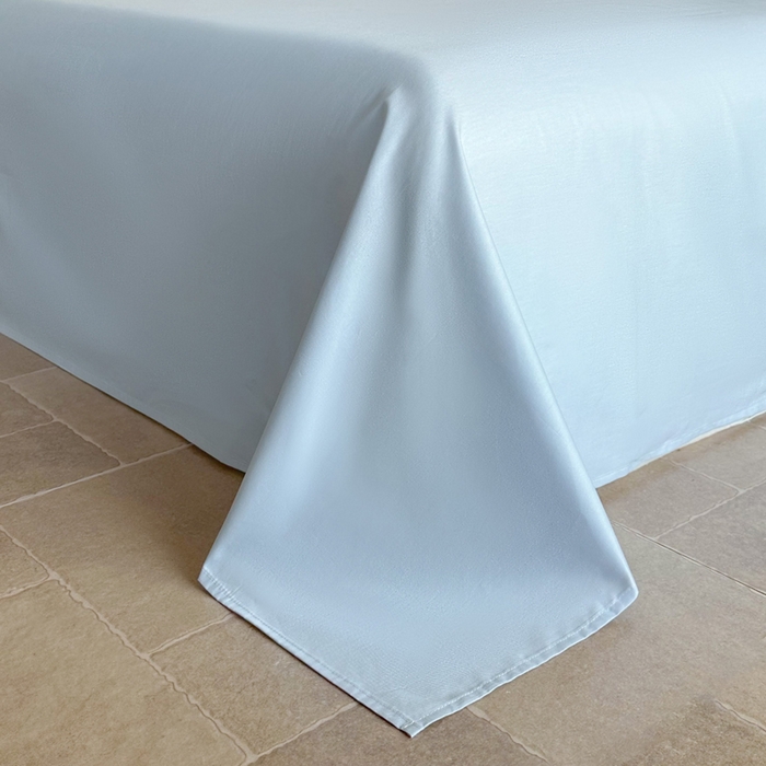 91家纺网 家纺一手货源 找家纺 卧趣家纺 2026新款A类60S贡缎提花全棉四件套 千羽-蓝