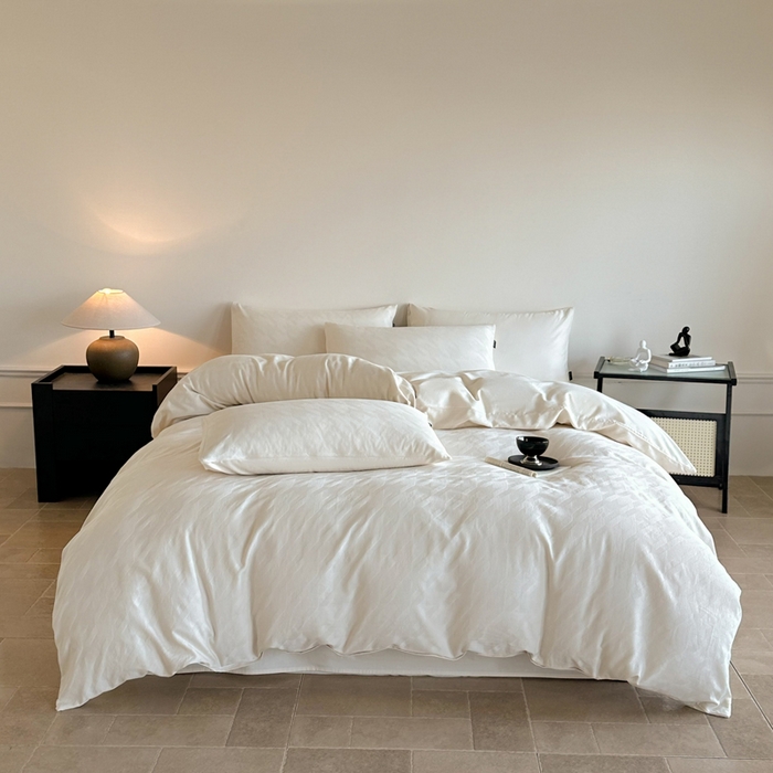 91家纺网 家纺一手货源 找家纺 卧趣家纺 2026新款A类60S贡缎提花全棉四件套 千羽-米