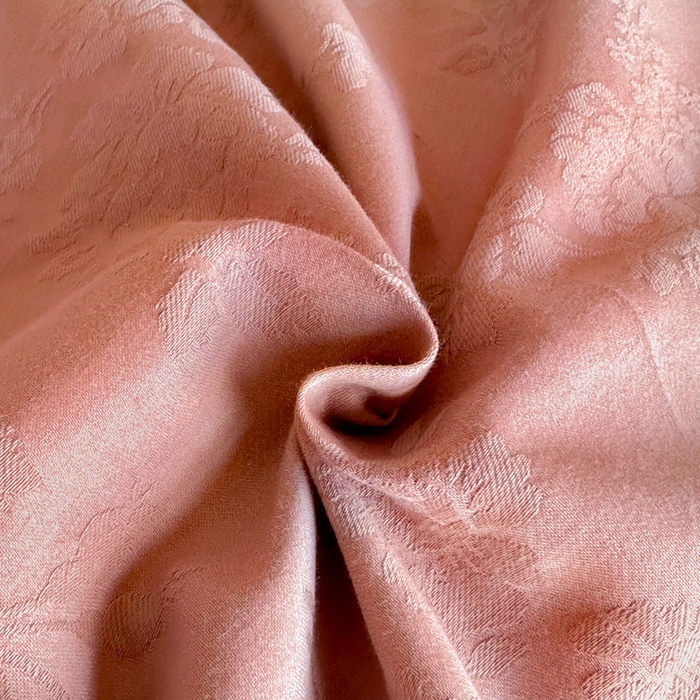 91家纺网 家纺一手货源 找家纺 卧趣家纺 2026新款A类60S贡缎提花全棉四件套 山野慕色-豆沙