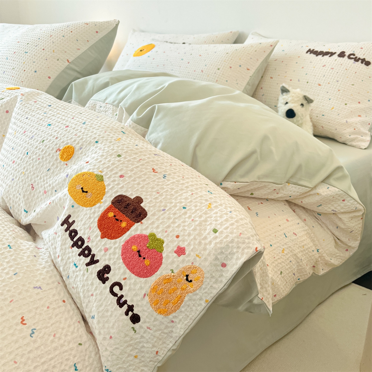 91家纺网 家纺一手货源 找家纺 笙意家纺 2026新款全棉A版华夫格B版40支毛巾绣四件套 波点柿子