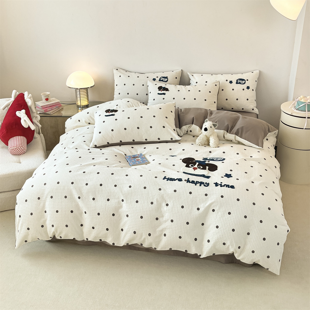 91家纺网 家纺一手货源 找家纺 笙意家纺 2026新款全棉A版华夫格B版40支毛巾绣四件套 圆点小狗