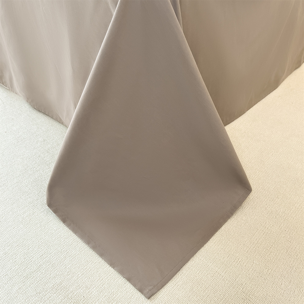 91家纺网 家纺一手货源 找家纺 笙意家纺 2026新款全棉A版华夫格B版40支毛巾绣四件套 圆点小狗