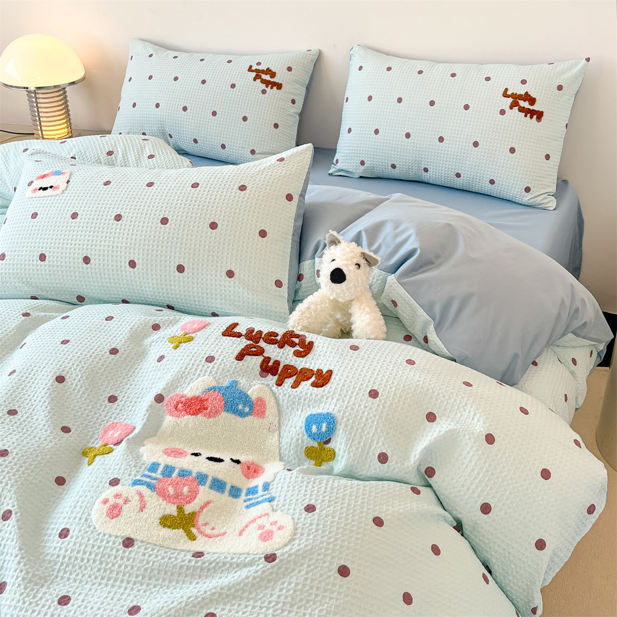 91家纺网 家纺一手货源 找家纺 笙意家纺 2026新款全棉A版华夫格B版40支毛巾绣四件套 欢乐狗