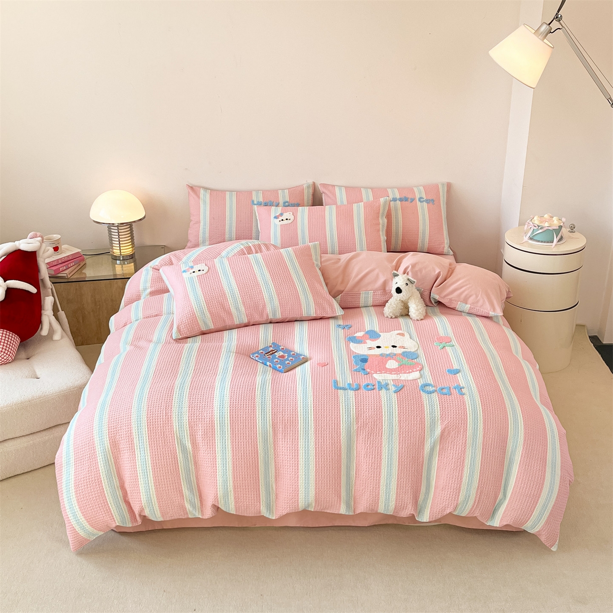 91家纺网 家纺一手货源 找家纺 笙意家纺 2026新款全棉A版华夫格B版40支毛巾绣四件套 咪咪小猫