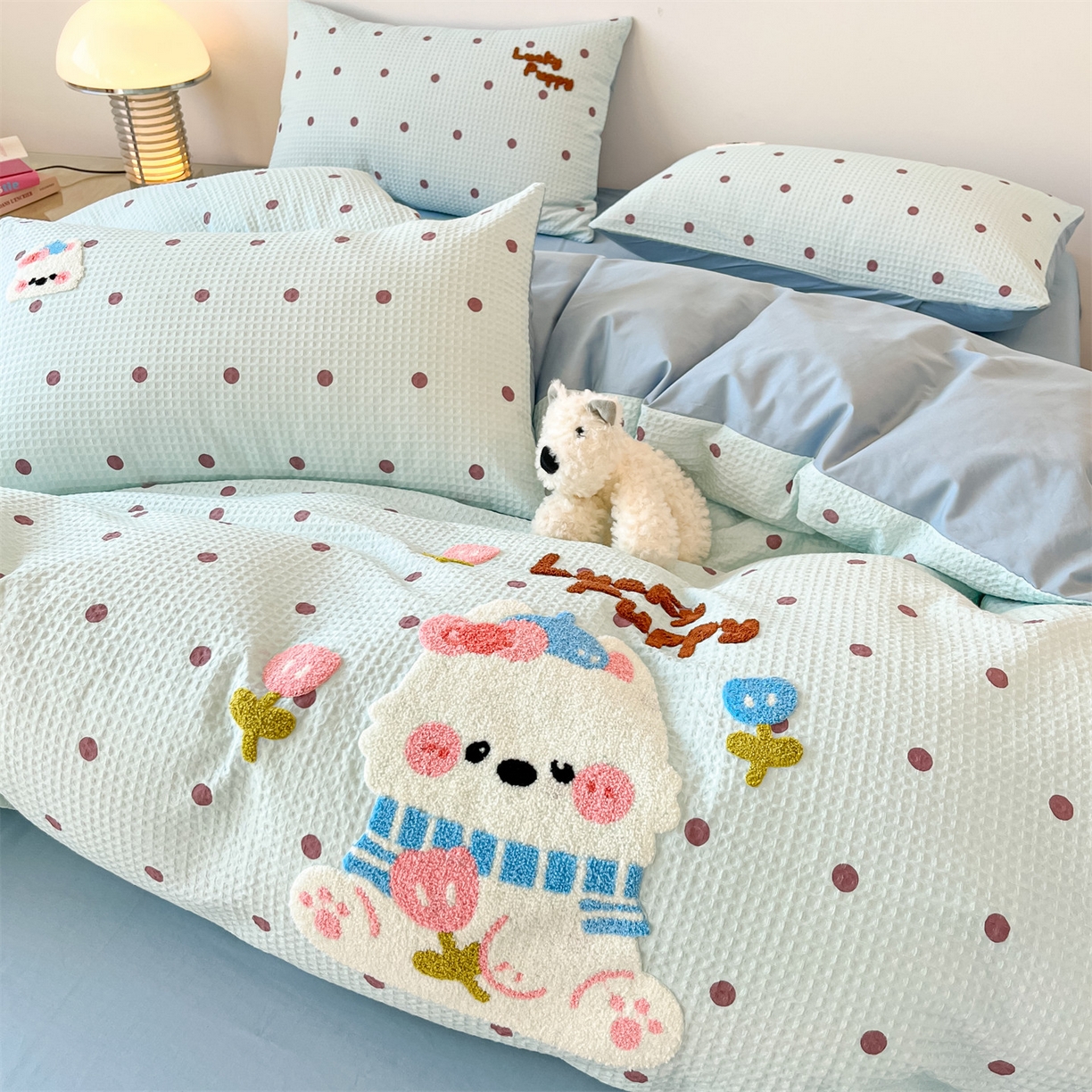 91家纺网 家纺一手货源 找家纺 笙意家纺 2026新款全棉A版华夫格B版40支毛巾绣四件套 欢乐狗