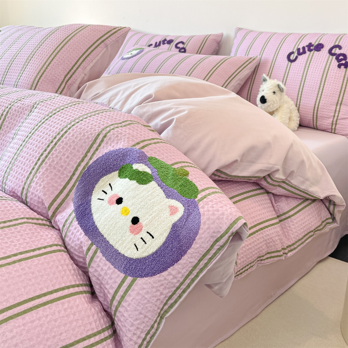 91家纺网 家纺一手货源 找家纺 笙意家纺 2026新款全棉A版华夫格B版40支毛巾绣四件套 山竹小猫