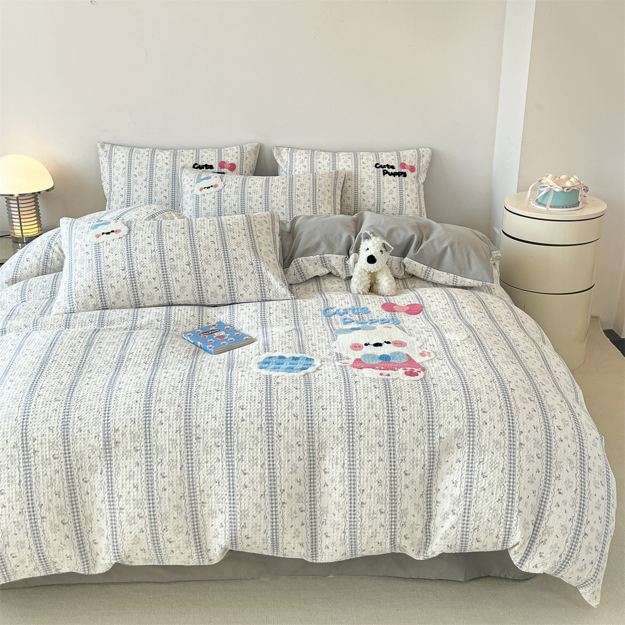 91家纺网 家纺一手货源 找家纺 笙意家纺 2026新款全棉A版华夫格B版40支毛巾绣四件套 小狗宝宝