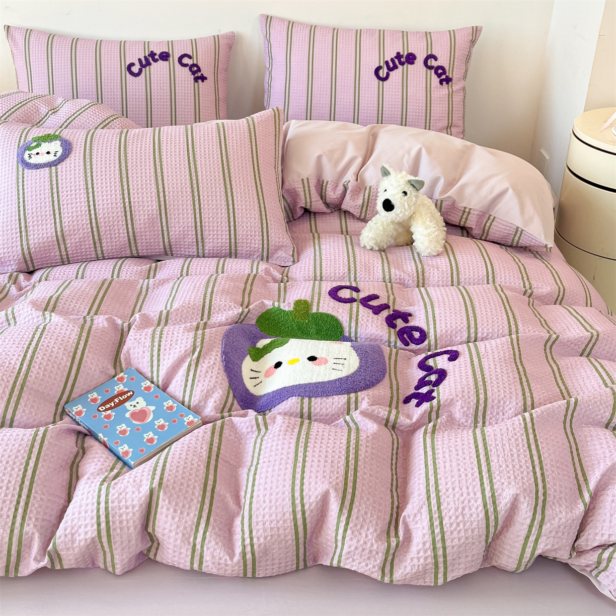 91家纺网 家纺一手货源 找家纺 笙意家纺 2026新款全棉A版华夫格B版40支毛巾绣四件套 山竹小猫