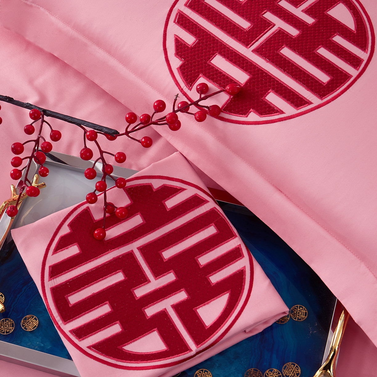 91家纺网 家纺一手货源 找家纺 浩情国际婚庆供货中心 2026新款100%全棉长绒棉纯棉婚庆四件套结婚刺绣六件套多件套长期供货 （提供买家秀） 爱情玫瑰-粉玉