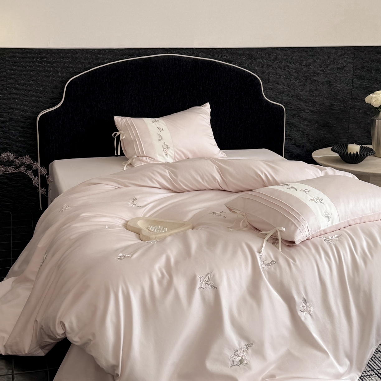 91家纺网 家纺一手货源 找家纺 （总）鹿班家居 2026新款100s长绒棉纯棉刺绣四件套-境花辞（标准会员-20元）