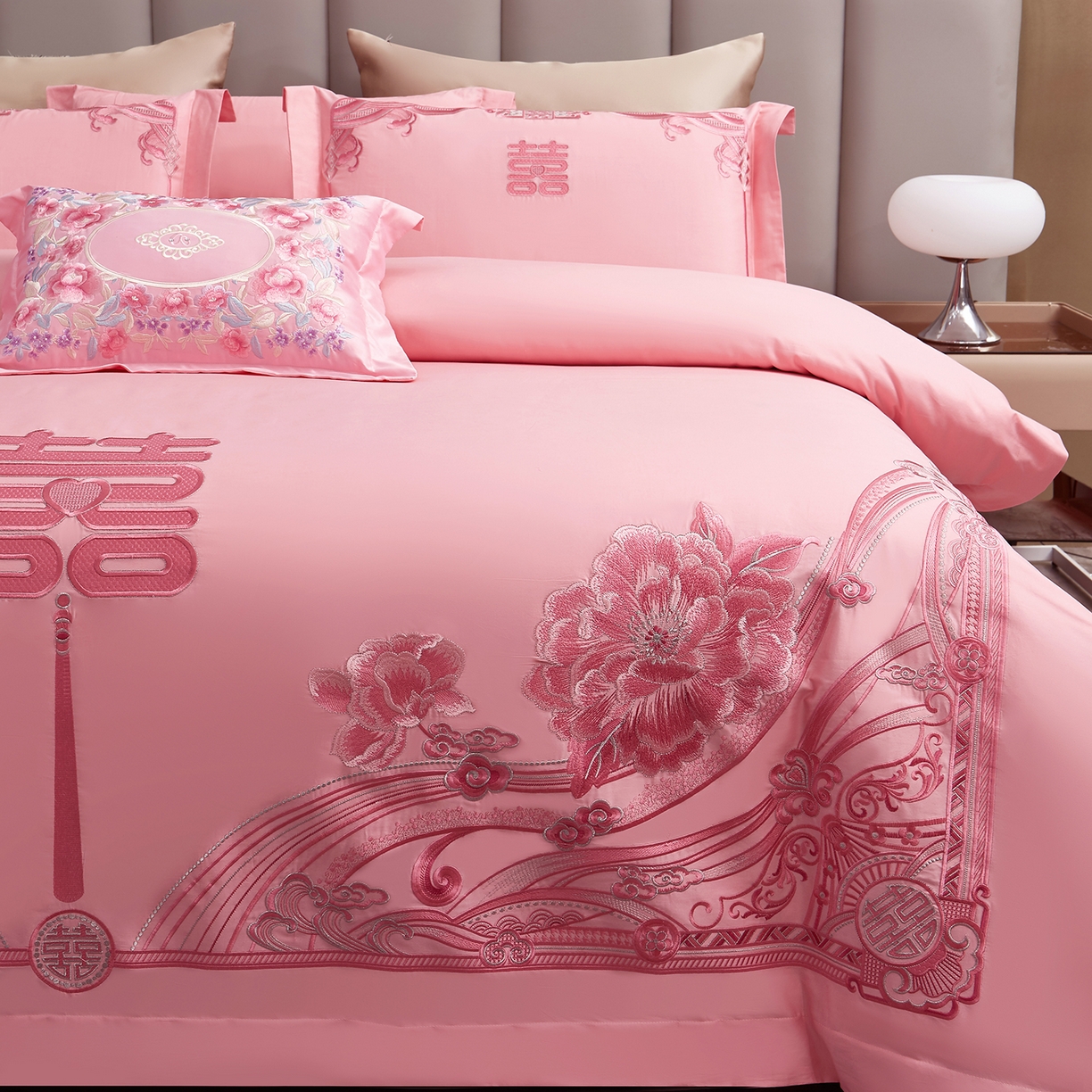 91家纺网 家纺一手货源 找家纺 浩情国际婚庆供货中心 2026新款100%全棉长绒棉纯棉婚庆四件套结婚刺绣六件套多件套长期供货 （提供买家秀） 红粉佳人-粉玉