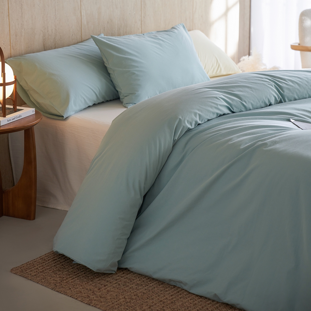 91家纺网 家纺一手货源 找家纺 轩和家居 2026新款全棉高支旧感砂洗长绒棉拼色四件套 松石绿+浅云白