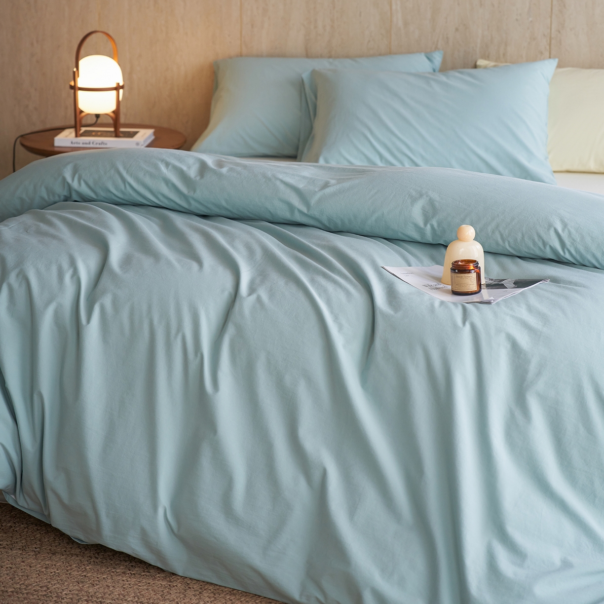 91家纺网 家纺一手货源 找家纺 轩和家居 2026新款全棉高支旧感砂洗长绒棉拼色四件套 松石绿+浅云白