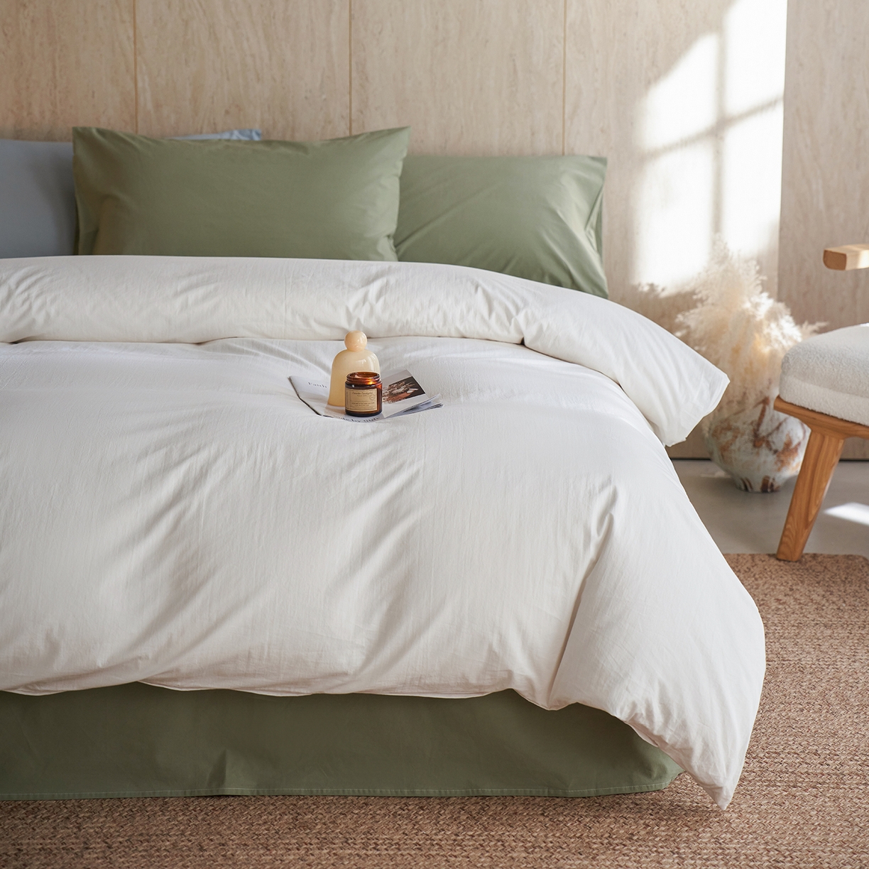 91家纺网 家纺一手货源 找家纺 轩和家居 2026新款全棉高支旧感砂洗长绒棉拼色四件套 浅云白+青绿色